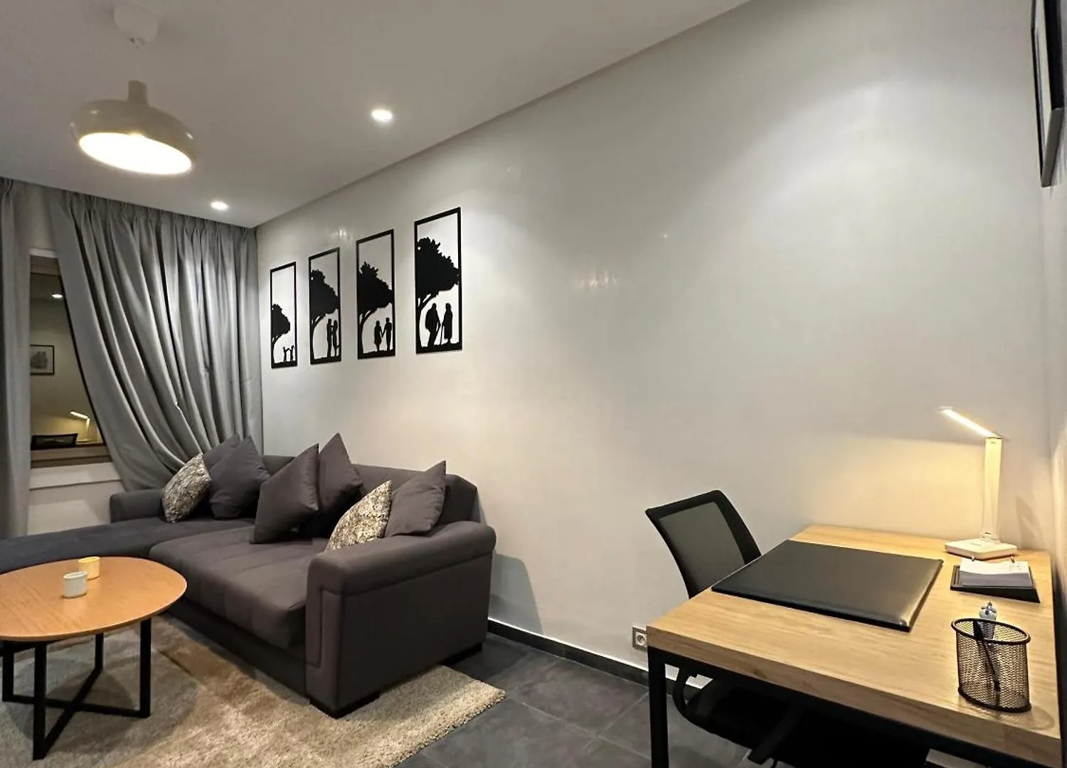 Apartment Appartement Lumineux Bien Equipe Derriere Hotel Idou Anfa Pas De Vis-A-Vis Casablanca